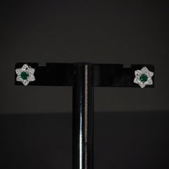 green daisy studs
