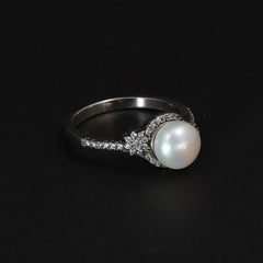 The Classic Pearl Halo Ring