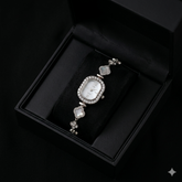 Pearl Clover Watch