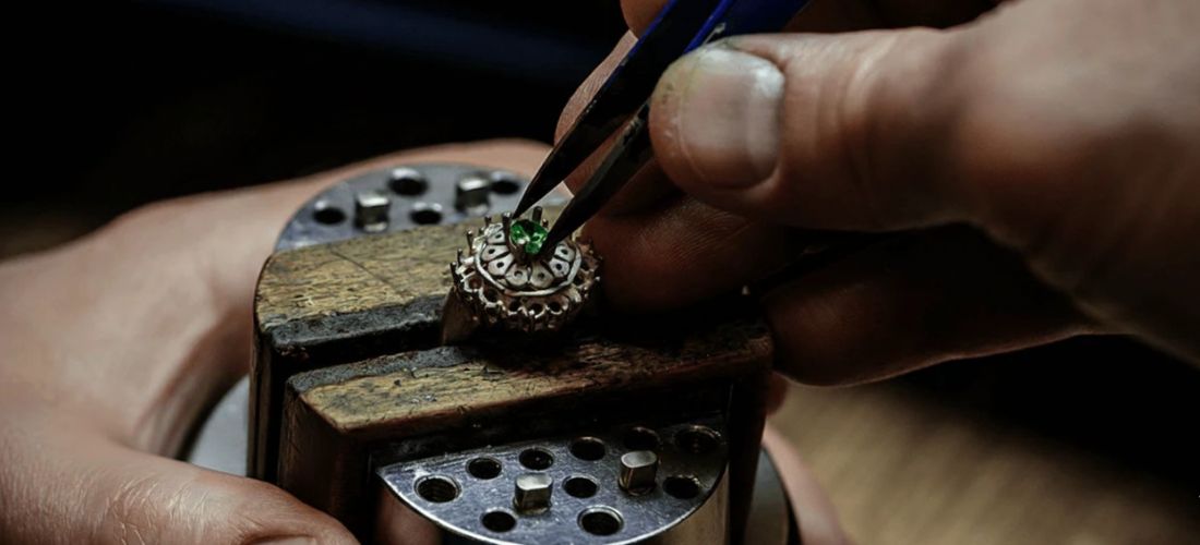 Why Gems by Uzma Is a Top Choice for Handmade Jewellery in Lahore
