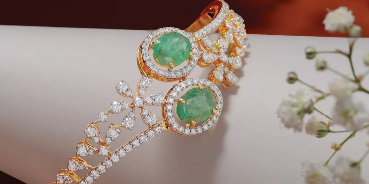What are the best bracelet designs for daily use?