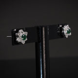 green daisy studs