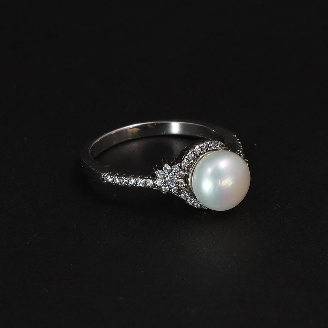 The Classic Pearl Halo Ring