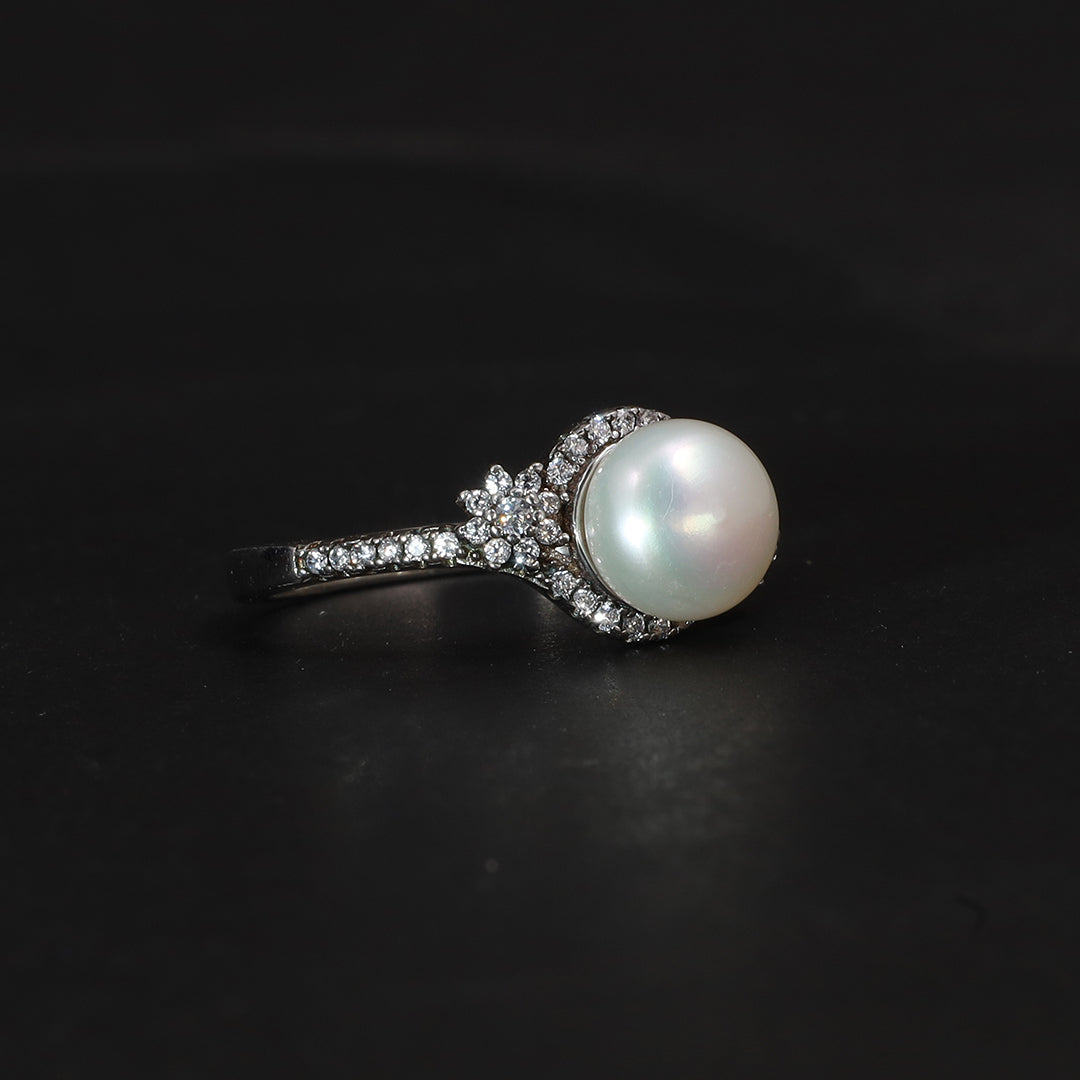 The Classic Pearl Halo Ring