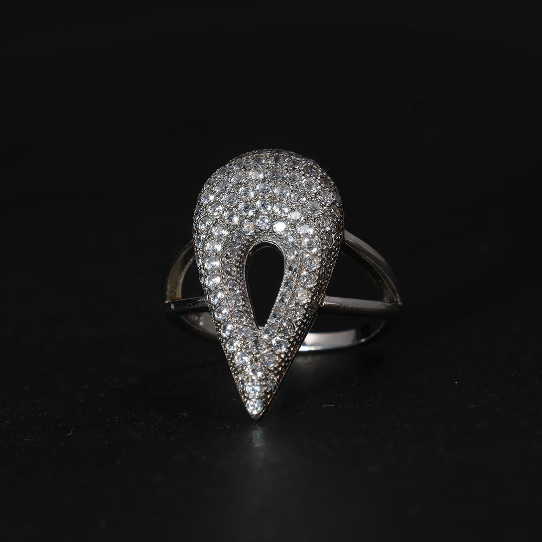 Elegant Cultured Pearl Ring