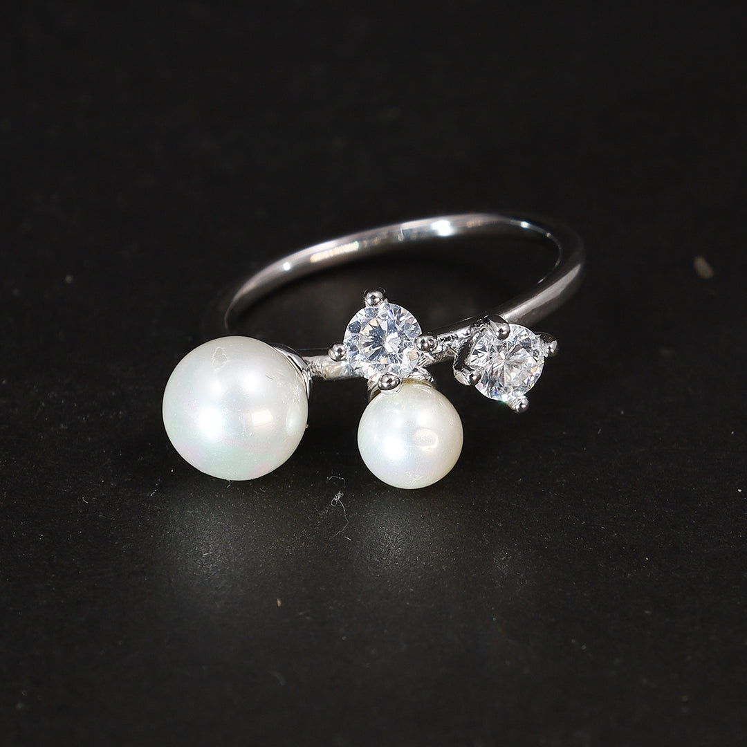 Pearl & Sparkle Trio Ring