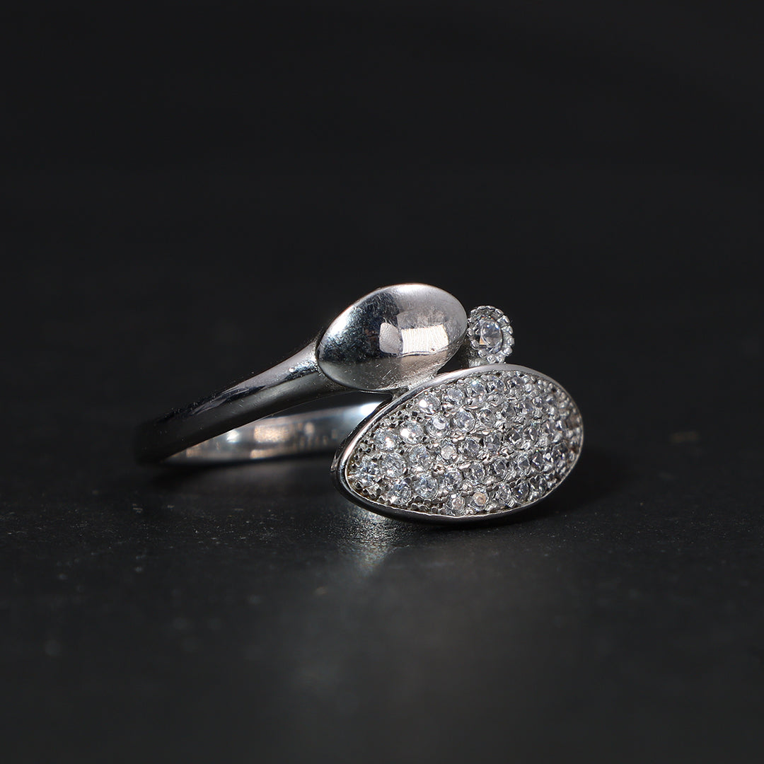 Celeste Oval Sparkle Ring