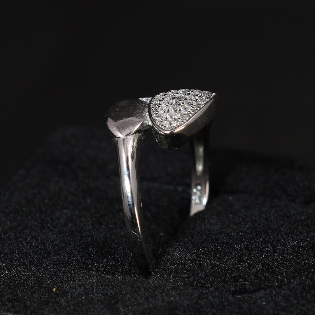 Celeste Oval Sparkle Ring