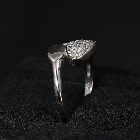 Celeste Oval Sparkle Ring