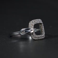 Modern Open-Square Cluster Ring