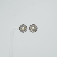 The Heart Of Pearl Stud Earrings