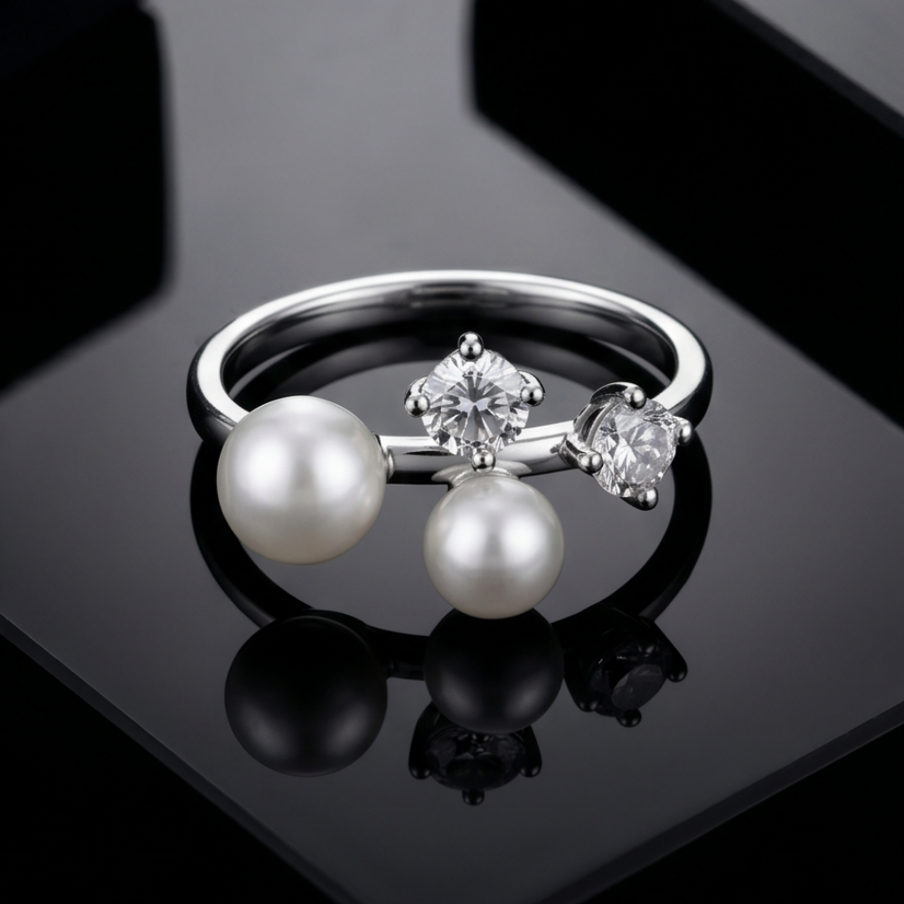 Pearl Motif Ring